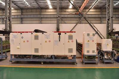 三明化機(jī)公司首臺(tái)電控柜產(chǎn)品正式下線